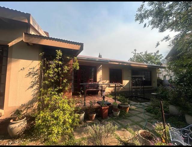 4 BEDROOM HOUSE FOR SALE IN MEYERVILLE